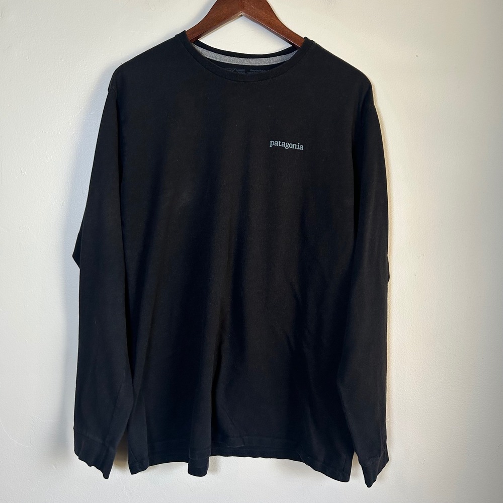 Patagonia T-Shirt Responsibili-Tee Size L Black P-6 Logo Graphic Long Sleeve